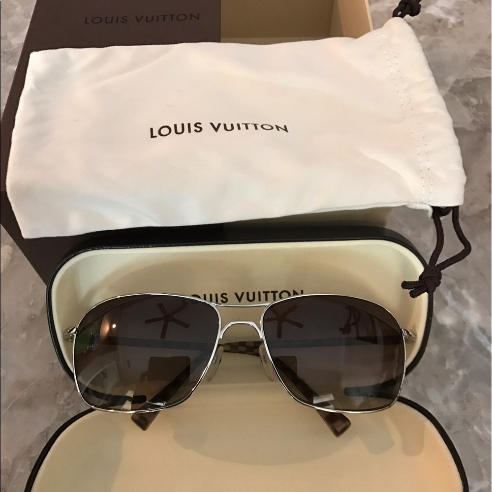 COPY - *Reduced* Authentic Louis Vuitton SM Sun Glasses